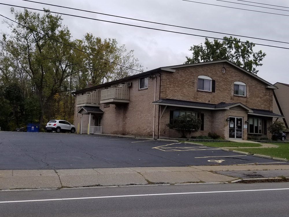 1293 Union Rd, West Seneca, NY 14224